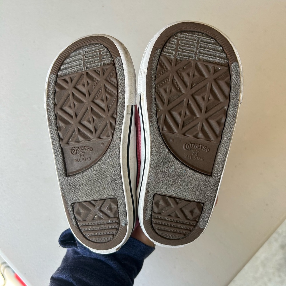Pink Converse All Star sneakers - Picture 2 of 4